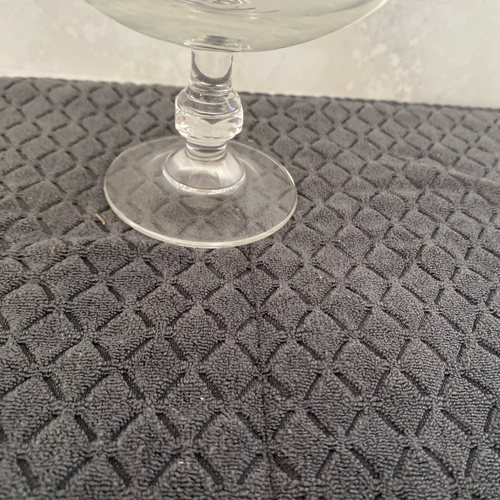 Elegant Clear Glass Etched Dessert /sherbet holders - Picture 2 of 5